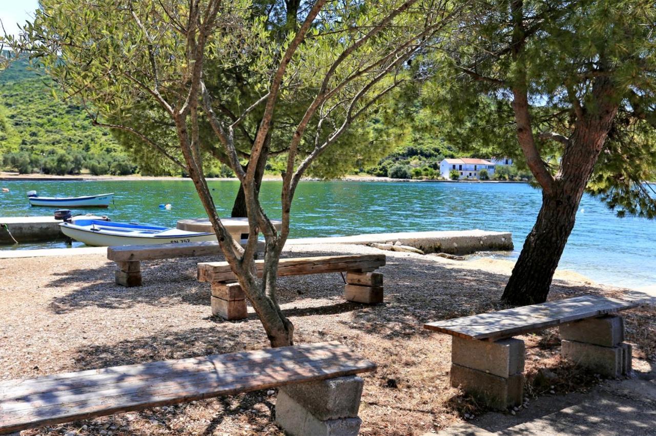Apartments By The Sea Luka Dubrava, Peljesac - 14040 Putniković 外观 照片